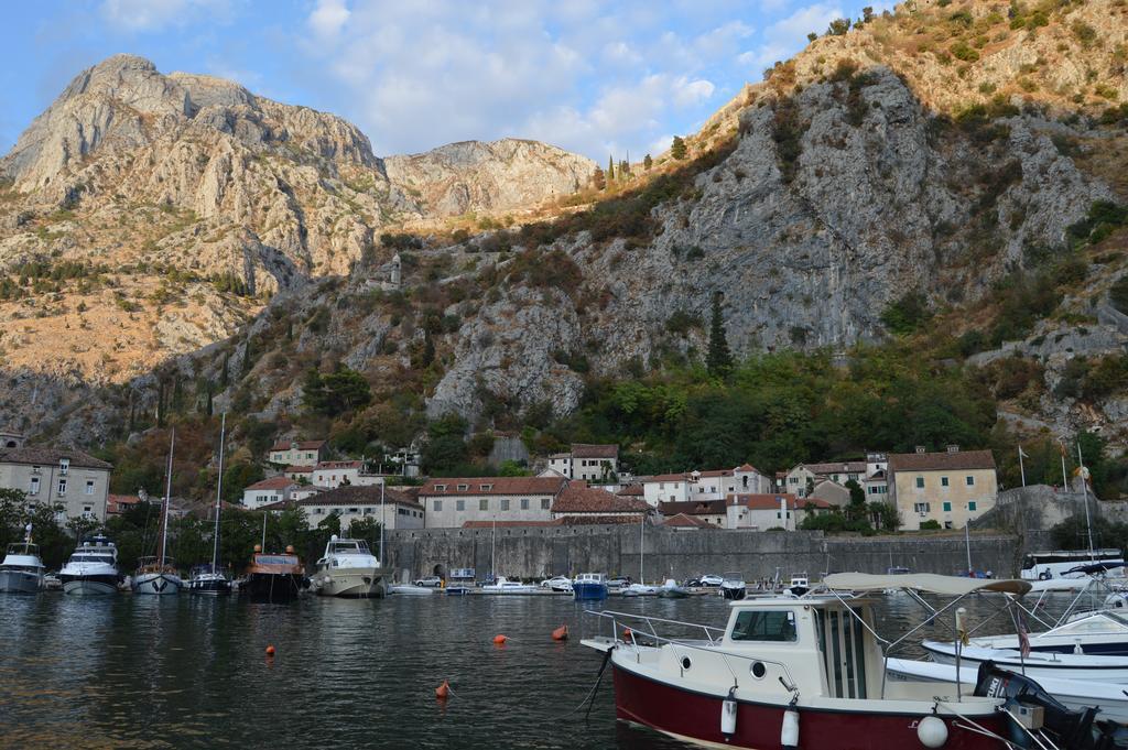 Apartments Qualitas Kotor Buitenkant foto